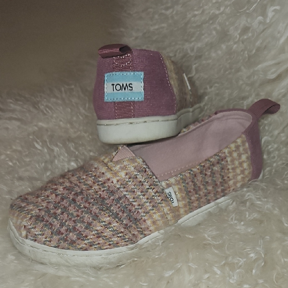 TOMS Kids Pink and Cream Slip-On Slippers